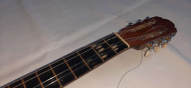 VINTAGE LARK CLASSICAL GUITAR - 1980'S SHANGHAI MODEL WITH ORIGINAL CASE