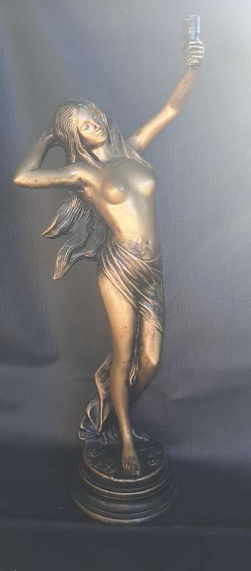 Classical-Inspired Statue - Graceful Elegance in Composite Art