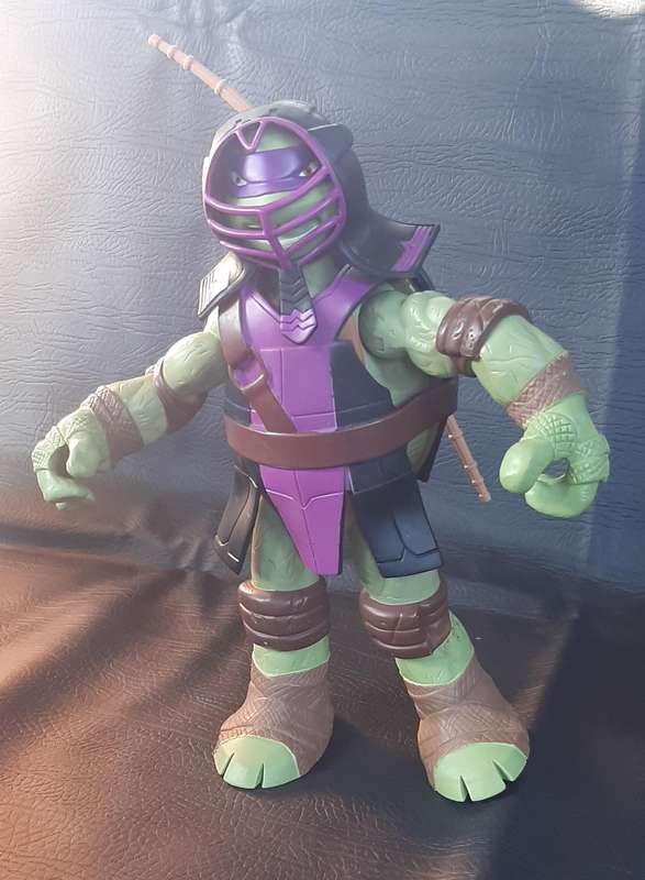 DONATELLO TMNT ACTION FIGURE  TECH-SAVVY HERO WITH FULLY POSEABLE POWER