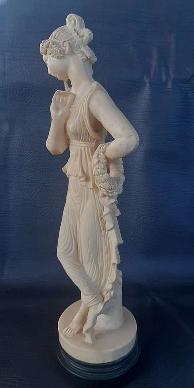 IVORINE LADY WITH GARLAND  CLASSICAL ELEGANCE IN EXCELLENT CONDITION
