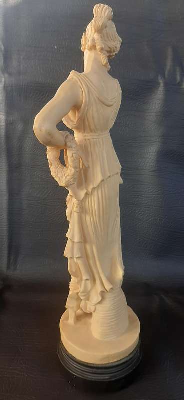 IVORINE LADY WITH GARLAND  CLASSICAL ELEGANCE IN EXCELLENT CONDITION