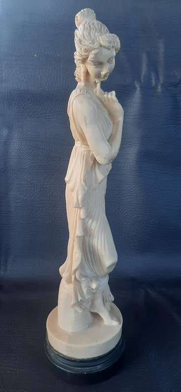 IVORINE LADY WITH GARLAND  CLASSICAL ELEGANCE IN EXCELLENT CONDITION