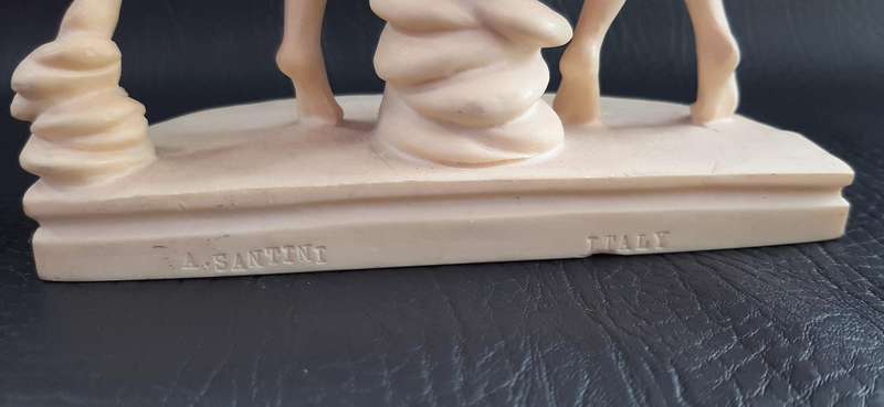 TRIUMVIRATE OF GRACE  A. SANTINI ITALIAN SCULPTURE IN MARBLE-LOOK RESIN (22CM)
