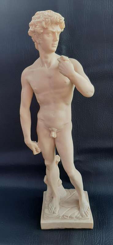 MICHELANGELOS DAVID"  UNVEILED TRIBUTE IN MARBLE-LOOK RESIN (40CM)