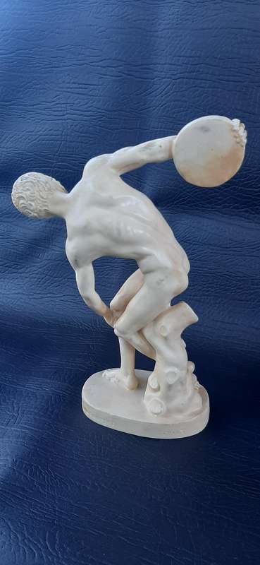 STRENGTH IN STILLNESS  DISCOBOLO BY A. SANTINI (ITALY, 20 CM)