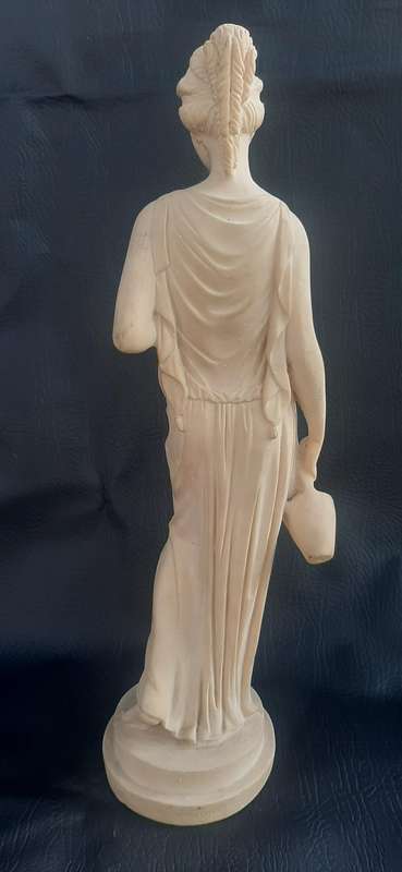 GRACE IN IVORINE: ARTA FINA LADY STATUE (40CM)