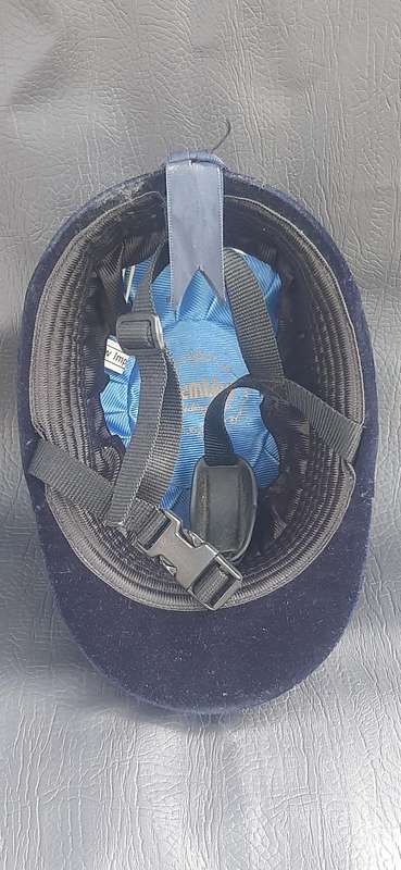 NAVY BLUE EQUESTRIAN RIDING HELMET  WEMBLEY ROLLING ROCK LINED, SIZE 57