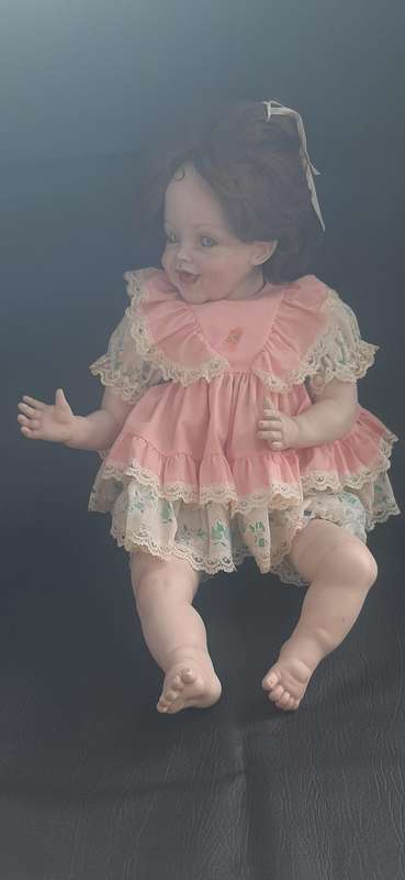 LARGE VINTAGE PORCELAIN DOLL  60CM, PINK LACE & FLORAL DRESS, EXCELLENT CONDITION