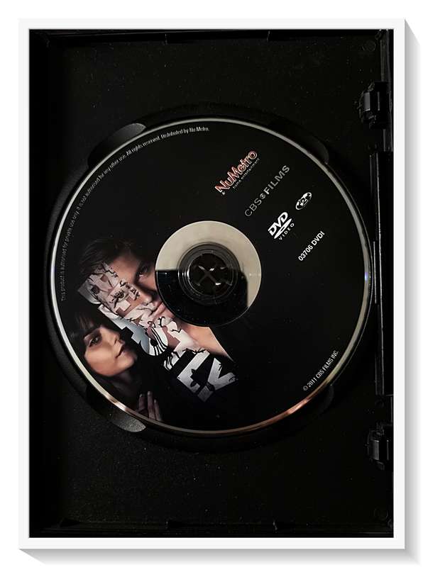 BEASTLY Genre - Dark Fantasy - PG2-13V - Disc and Casing in Very Good Condition