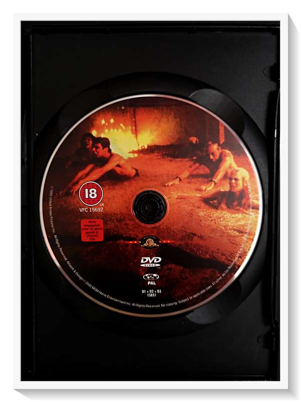 Clive Barkers Lord of Illusions - Classic Cult Film - Horror - Casing & Disc in Excellent Condition