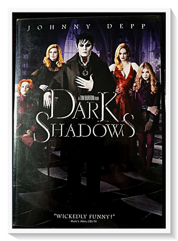 Dark Shadows by Tim Burton Starring Johnny Depp PG2-13 - Casing and Disc in Good Condition