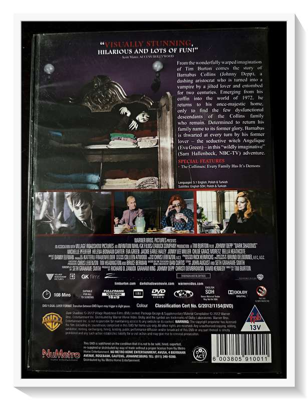 Dark Shadows by Tim Burton Starring Johnny Depp PG2-13 - Casing and Disc in Good Condition
