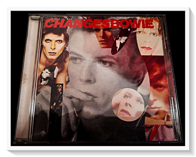 David Bowie - Changes Bowie - His Greatest Tracks - Disc and Casing in Excellent Condition