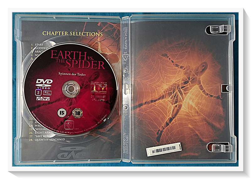 Earth VS The Spider - A Classic Remake - Sci-Fi Horror - Bonus Features - Condition Very Good