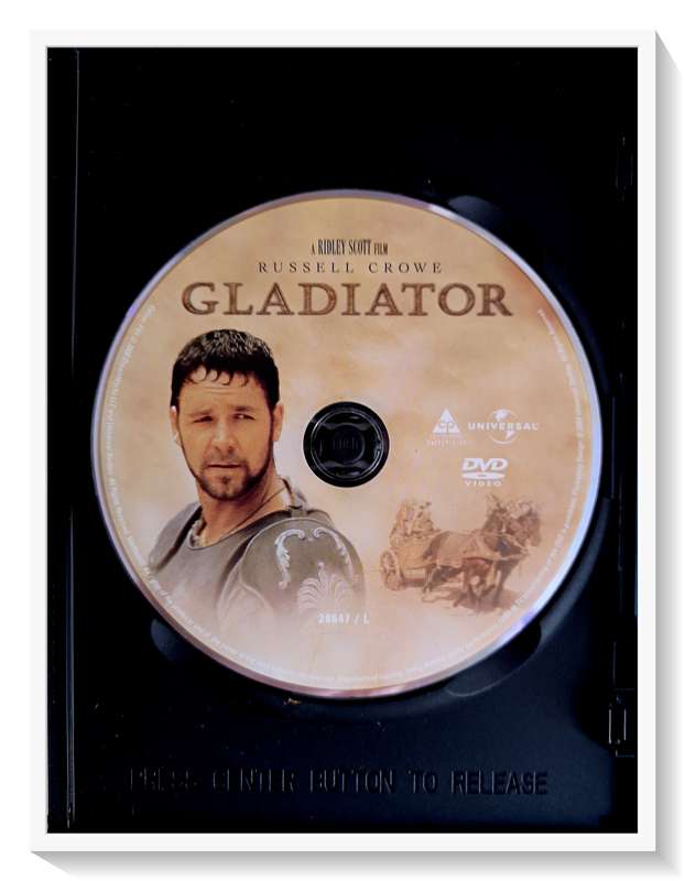 Movie: Gladiator - Russel Crowe - A RIDLEY SCOTT Film - Casing & Disc in Very Good Condition***