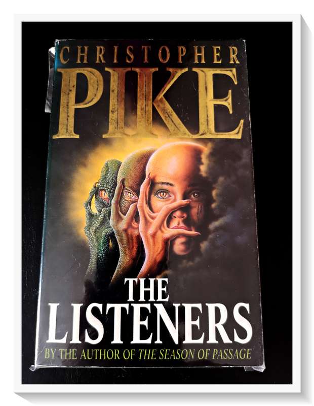 The Listeners by Christopher Pike Published by POINT HORROR - Paperback - Condition Excellent