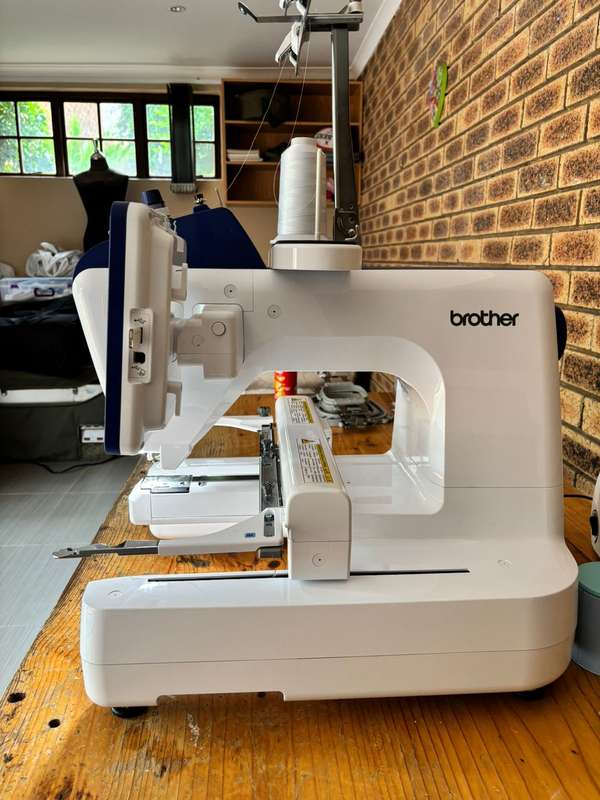 NEW BROTHER VR 1 needle COMMERCIAL Embroidery Machine