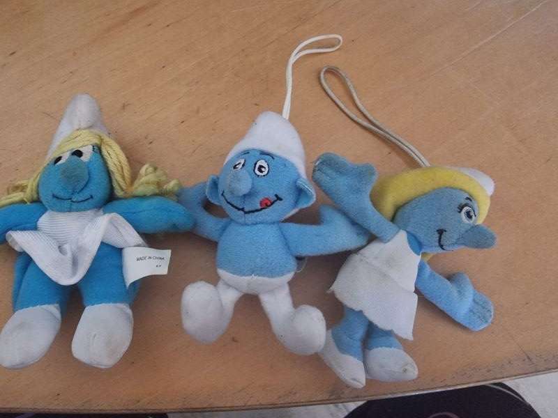 Lots of Smurfs