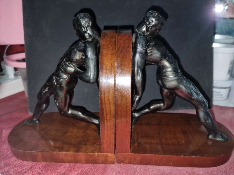 Strongman book stoppers