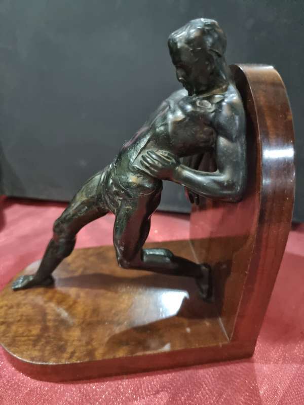 Strongman book stoppers