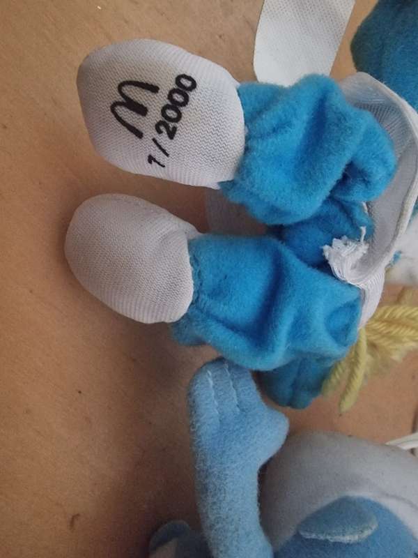 Lots of Smurfs