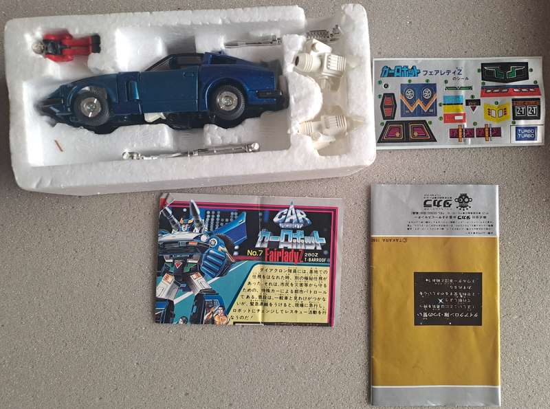 Rare vintage Takara Fairlady 280Z T-BAR Roof Transformer.
