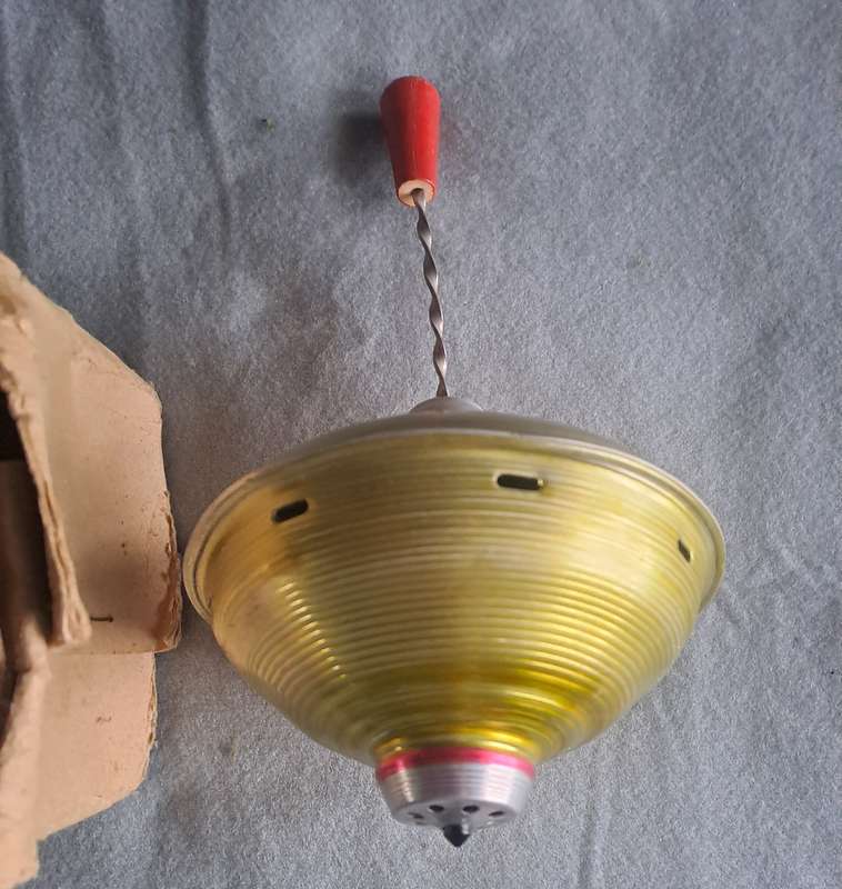 Vintage Tin Top.