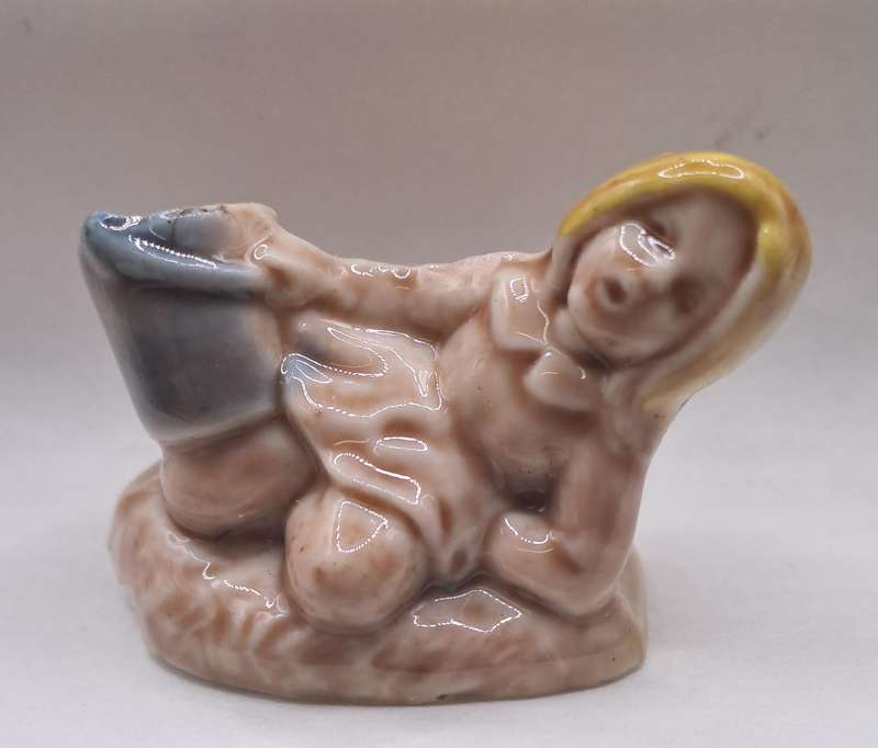 Wade England Nursery Rhyme figure Jill..