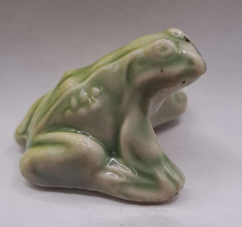 Wade England frog.