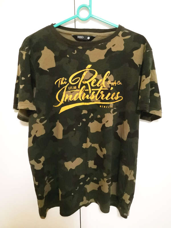 Men's RED INDUSTRIES Camo T-Shirt - XL