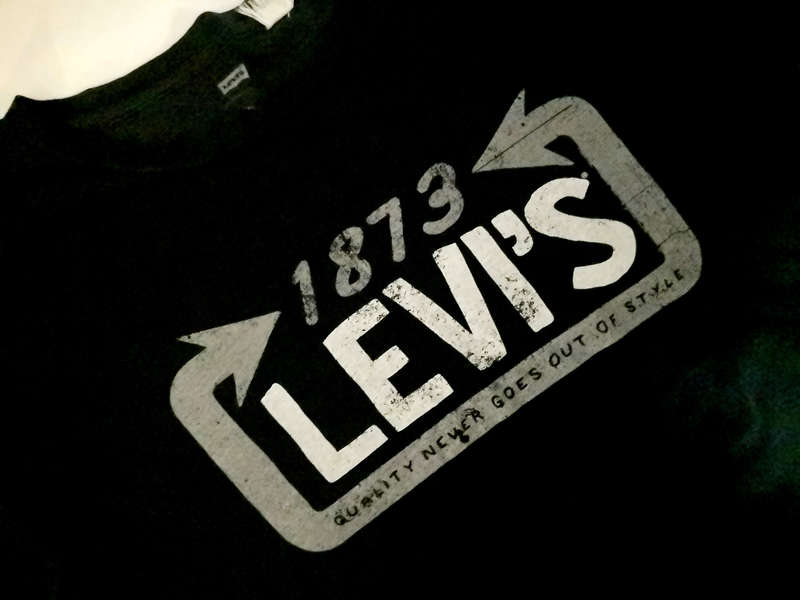 Men's LEVI'S T-Shirt - XL
