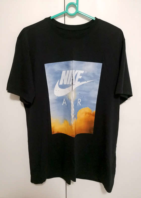 Men's NIKE (Rocket Launch) Graphic T-Shirt - XL