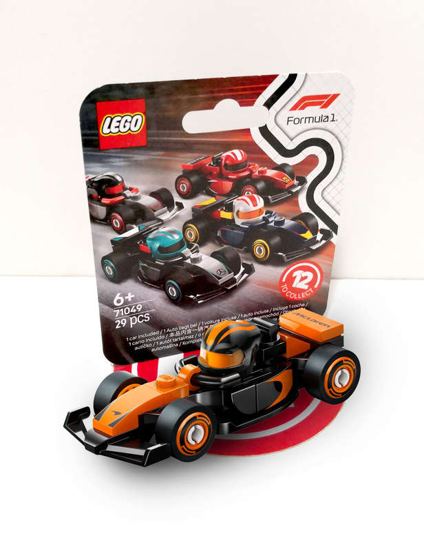 LEGO McLaren F1 Racing Team Combo - LEGO Mclaren F1 Race Car Collection + LEGO McLaren Polybag