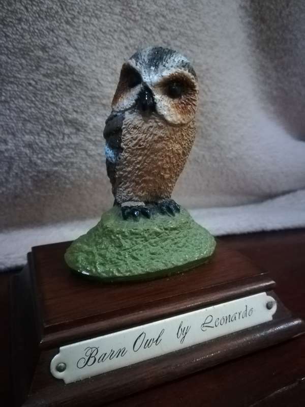 Barn Owl by Leonardo, Beautiful ornamental owl for the collector.