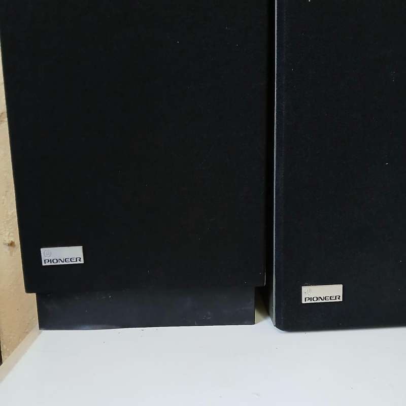 Vintage Pioneer HiFi speakers