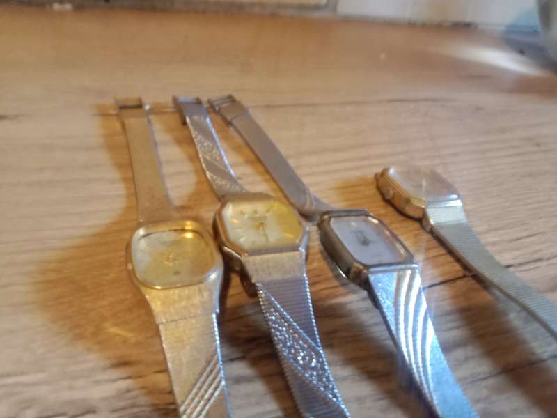 Ladies vintage lot watches as is