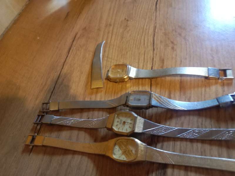 Ladies vintage lot watches as is
