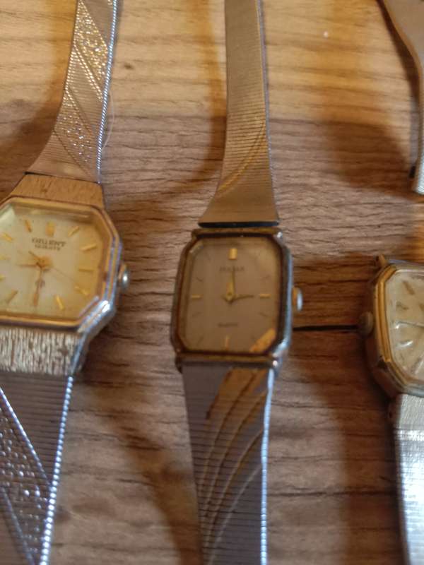 Ladies vintage lot watches as is