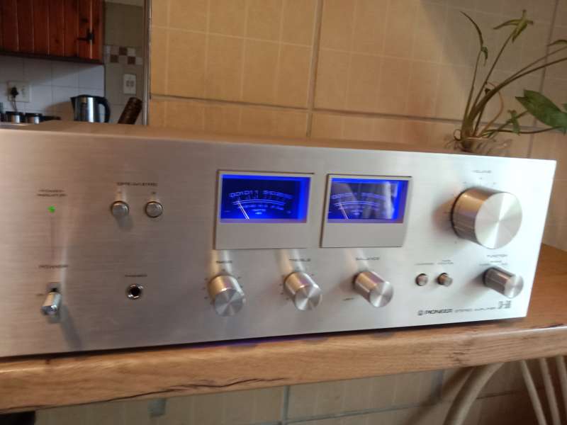 Vintage Pioneer Amplifier SA-506