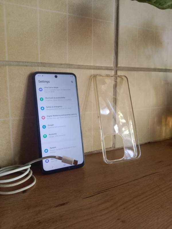 Vivo y28