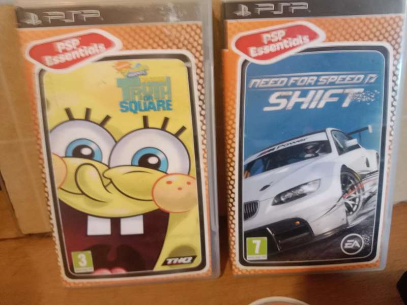 PSP E1004 4gb bundle