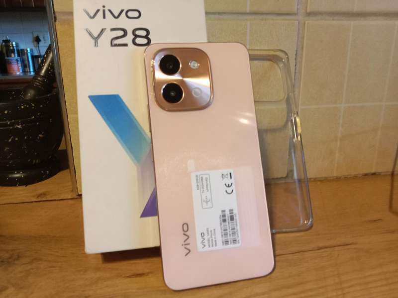 Vivo y28