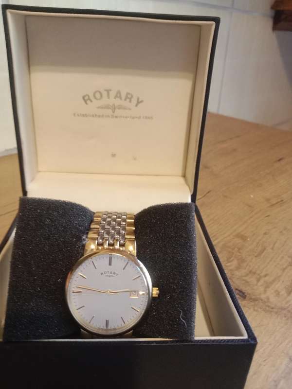 Stunning Rotary quartz mens watch