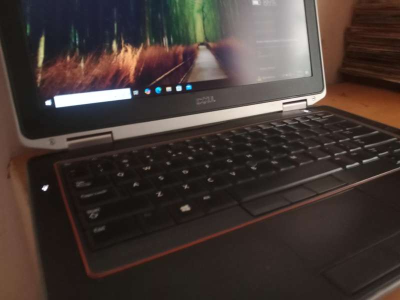 Dell latitude E6330 *faulty*