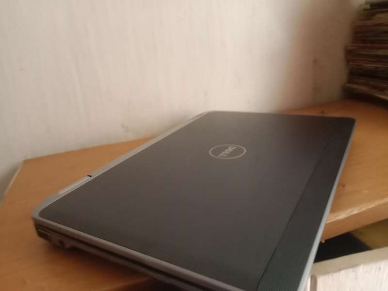 Dell latitude E6330 *faulty*