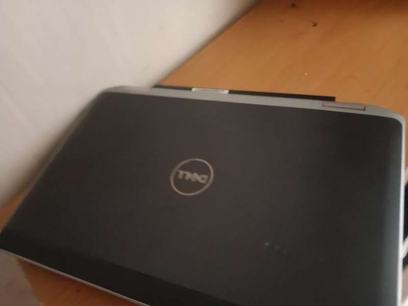 Dell latitude E6330 *faulty*