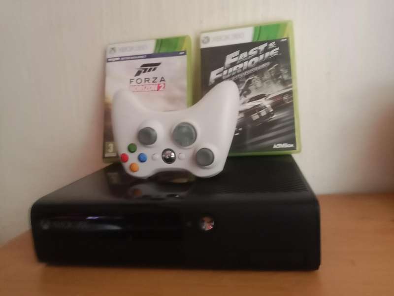 Xbox 360e 250gb bundle
