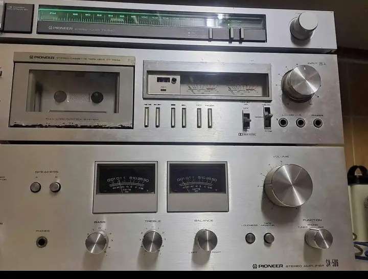 Vintage Pioneer HiFi Stereo System