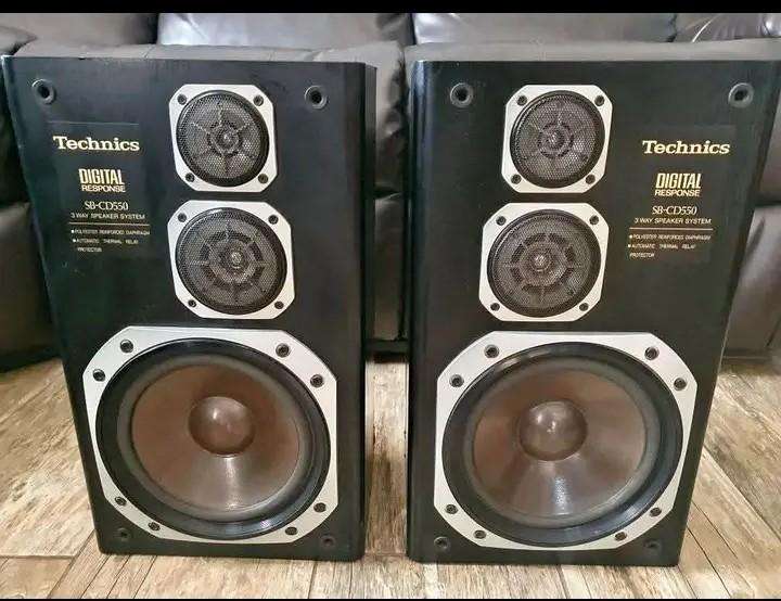 Technics SB CD550 vintage speakers