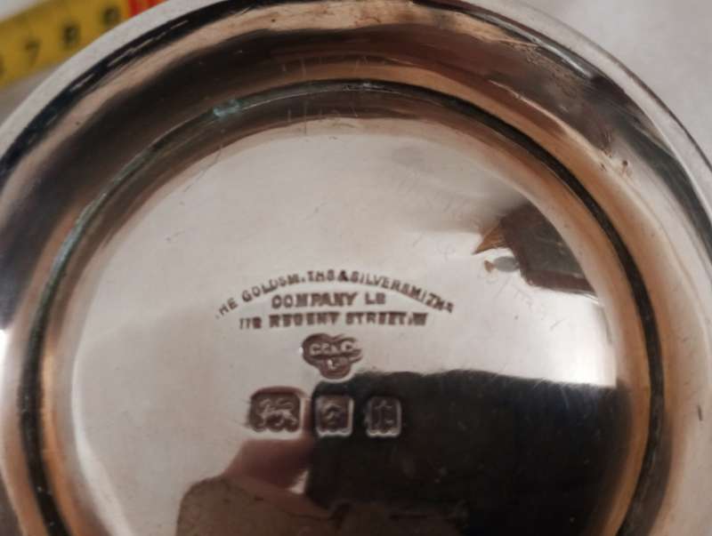A delightful sterling silver teapot 1 cup